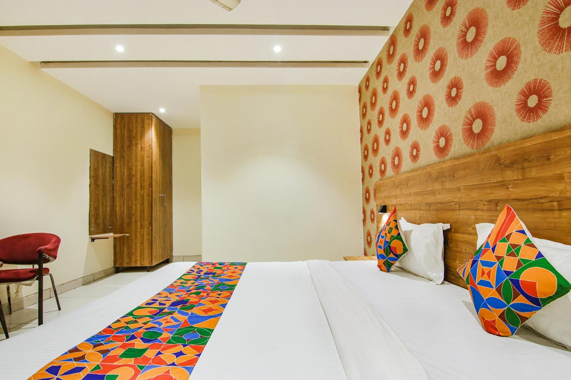 ניו דלהי Fabhotel Golden Glory מראה חיצוני תמונה